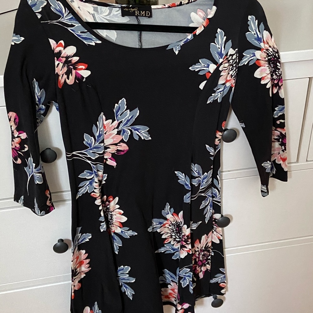 Half sleeved dress